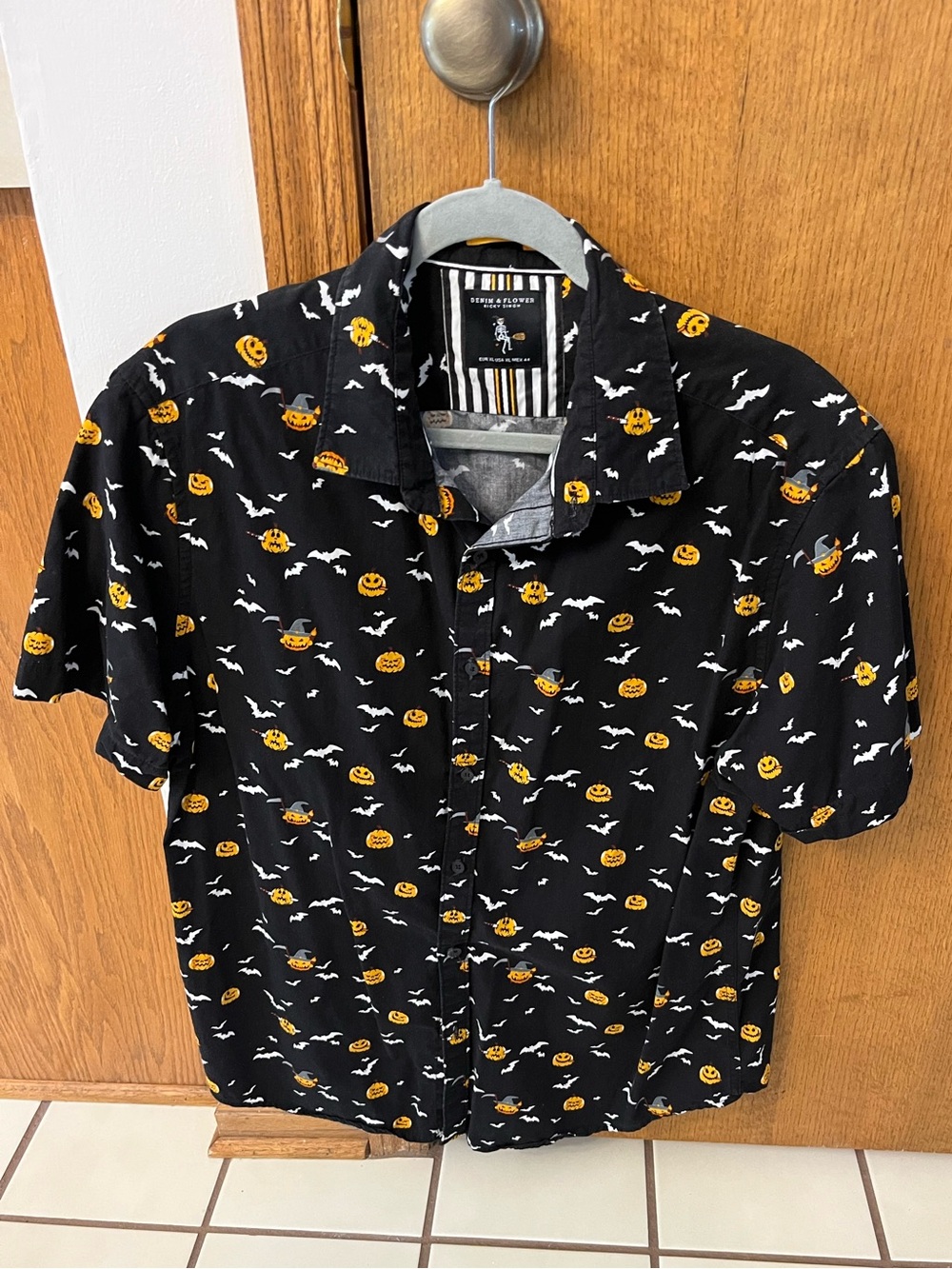 Halloween XL men’s button down denim & flower Ricky singh